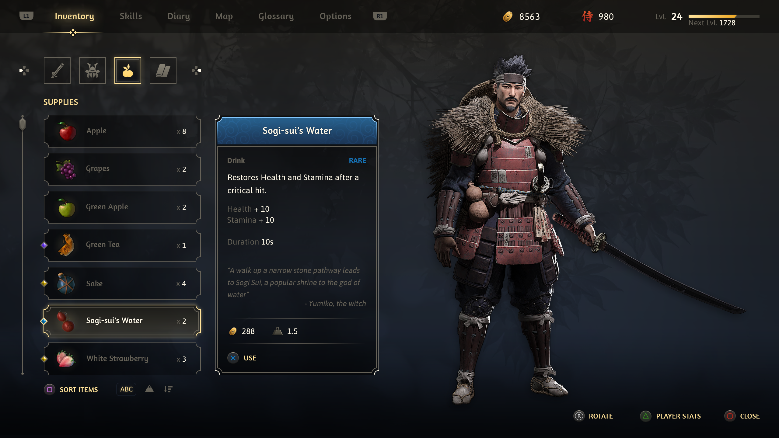 Akuma inventory screen showing item list, detail panel, and samurai character preview